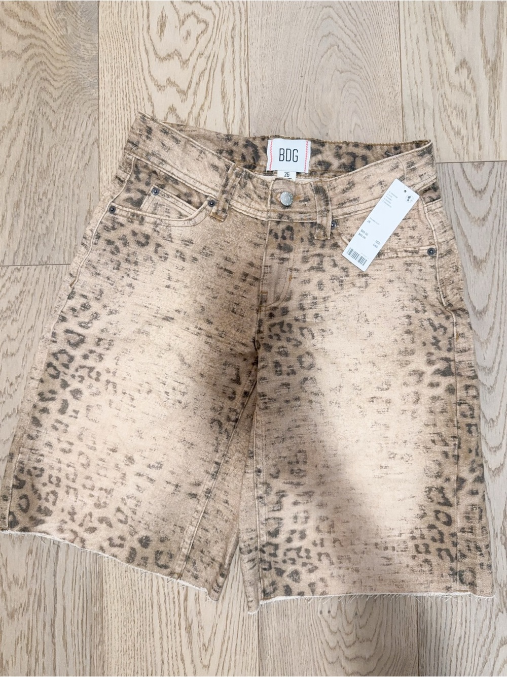 NWT 106920366 BDG Urban outfitters jort 26